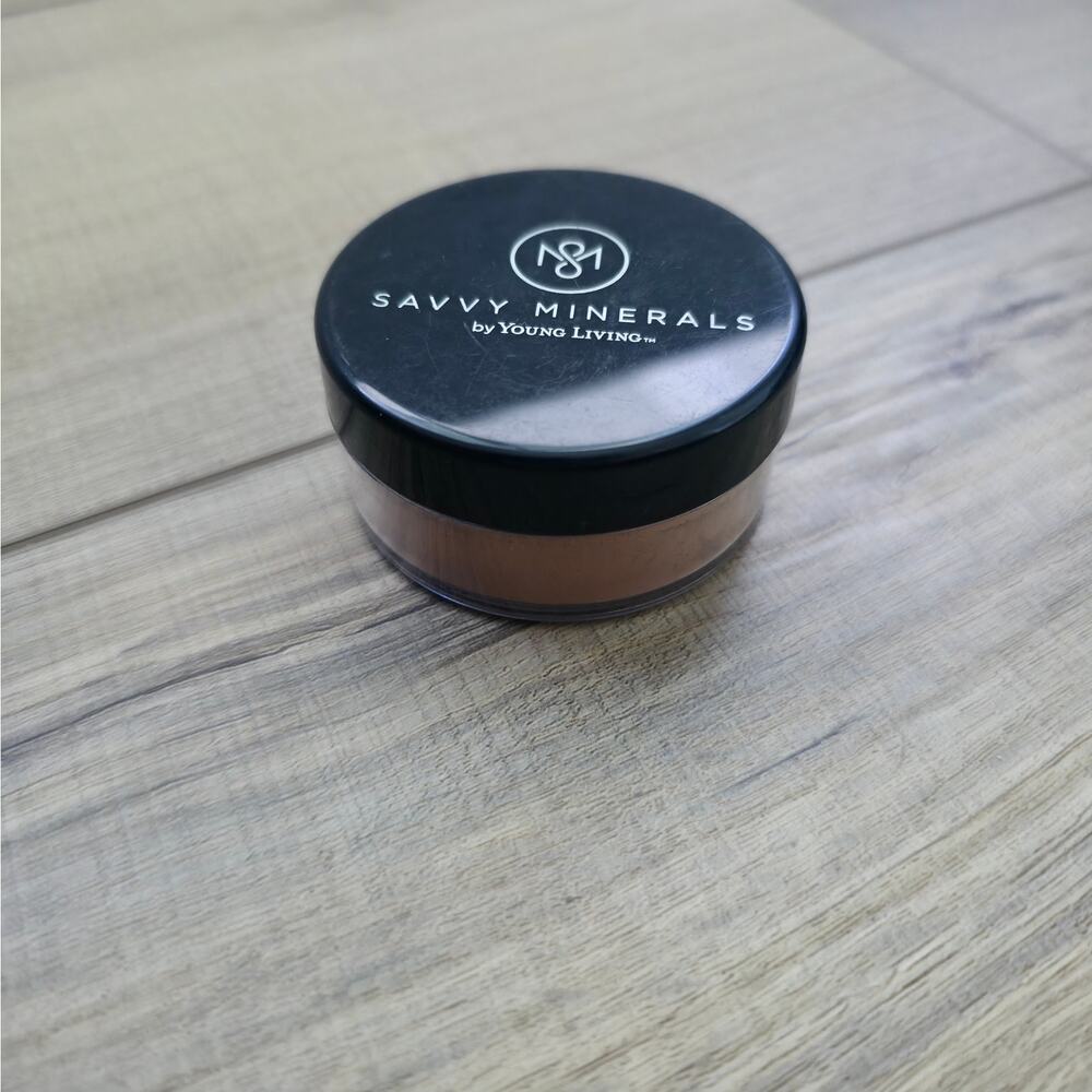 Savvy Minerals By Young Living (Dark No. 2 | 5g/0.18oZ) New/Sealed, No box - Picture 5 of 5